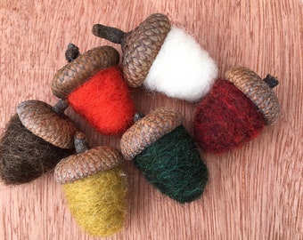 Needle Felted Acorns, set of 6! Fall decorating, Halloween, tiered tray ornaments, too cute!