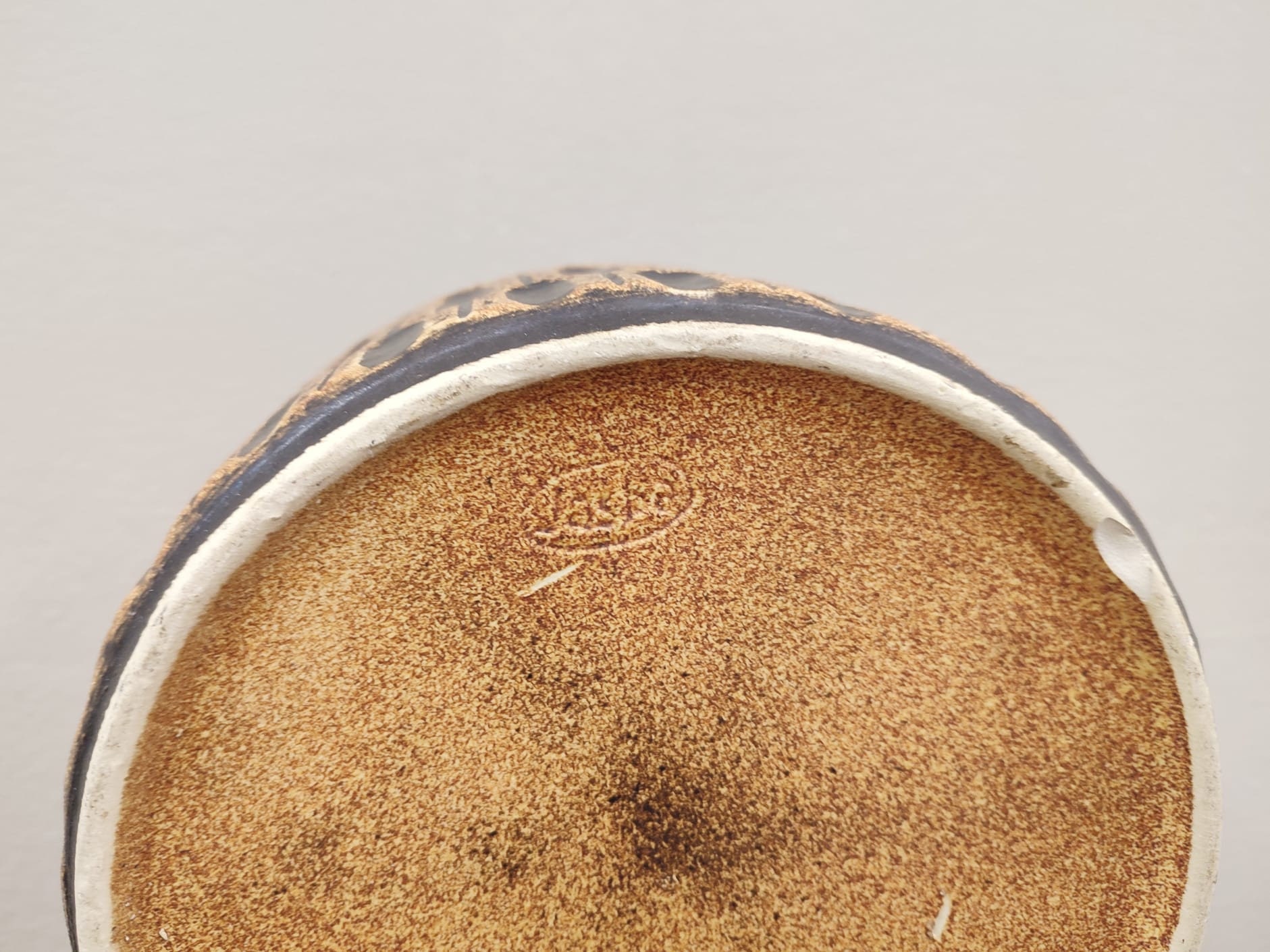Ceramic Bowl by Jasba | Fat Lava Ceramic | Black-brown