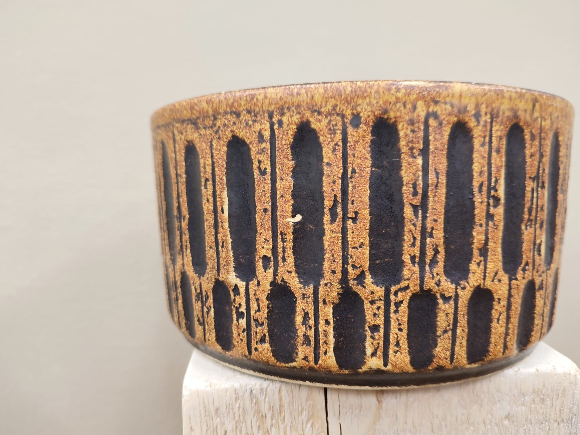 Ceramic Bowl by Jasba | Fat Lava Ceramic | Black-brown Ceramic Bowl by Jasba | Fat Lava Ceramic | Black-brown