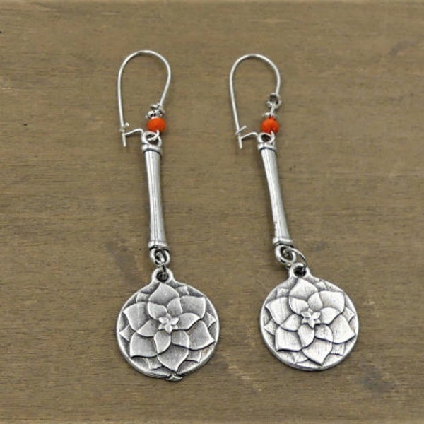 Boucles d'oreilles pendantes, laiton argenté, perles verre