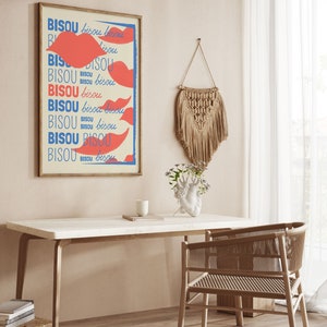 bisou word kiss necklace