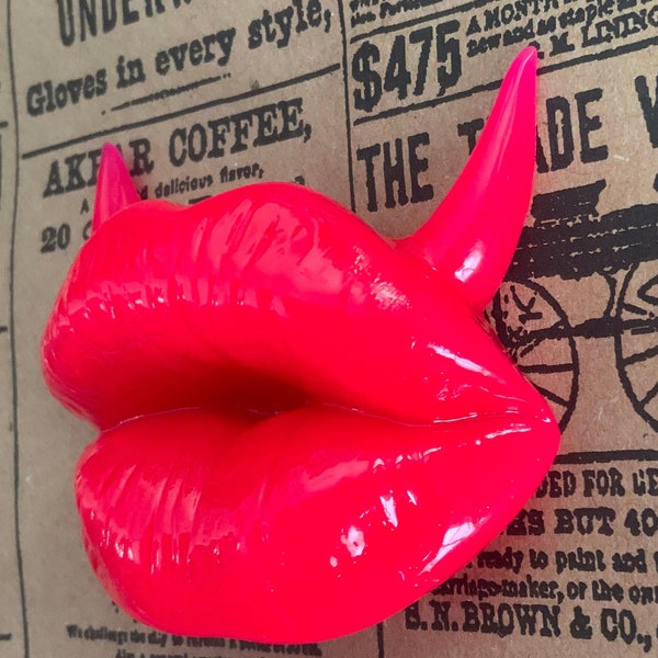 Stunah Girl Resin Lips Display Lipstick Vanity Decor Lip Glow In The Dark Neon Pink Large Lips Display Rave Party Girl Cosmetic Lips Display