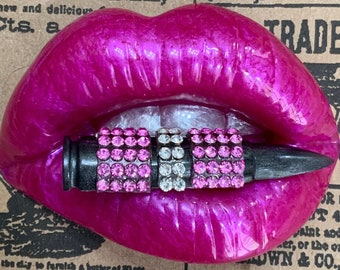 Magenta Resin Lips Magnet: Edgy Vanity Decor