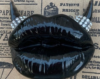 Goth Resin Lips Magnet: Black Lipstick Devil Horns Decor