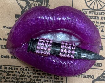 Bite The Bullet Resin Lips Large Purple Lips Fridge Magnet Vanity Decor Lips Magnet Large Lips Display Cosmetic Lips Display Sexy Lip Model