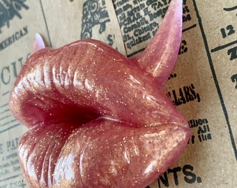 Rose Gold Glitter Resin Lips: Devilish Vanity Decor