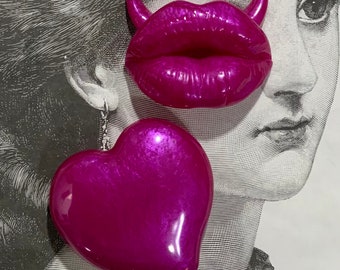 Magenta Resin Lips and Heart Set: Girly Desk Decor Stocking Stuffer Last Minute Gifts