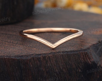 Plain Curved Wedding band Vintage Rose gold Chevron Wedding band Stacking band Simple Anniversary Promise band V shaped band for Women