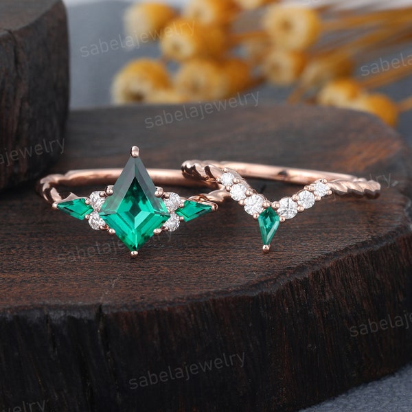 Kite cut Emerald engagement ring set Rose gold Moissanite engagement ring set Twisted band Bridal set Promise Anniversary gift for women
