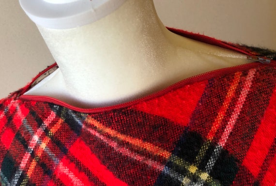 Vintage Red Tartan Plaid Wool Poncho | Tartan Pla… - image 8