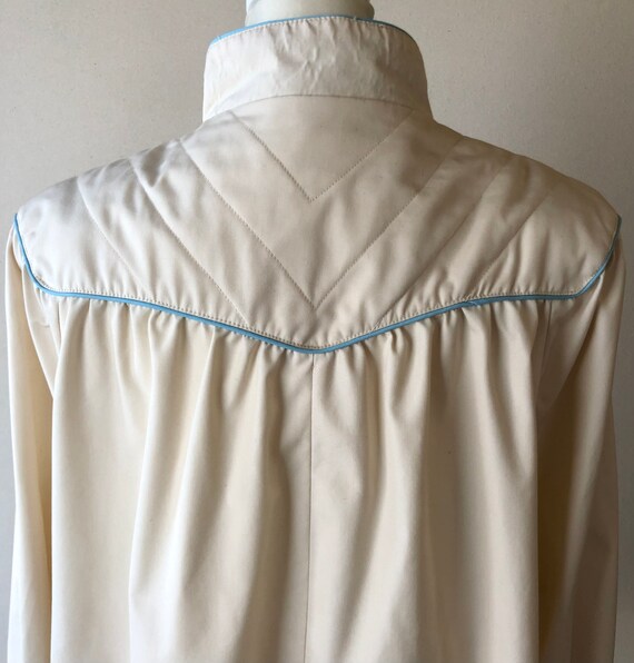 Vintage 80s White Spring Quilted Jacket with Blue… - image 8