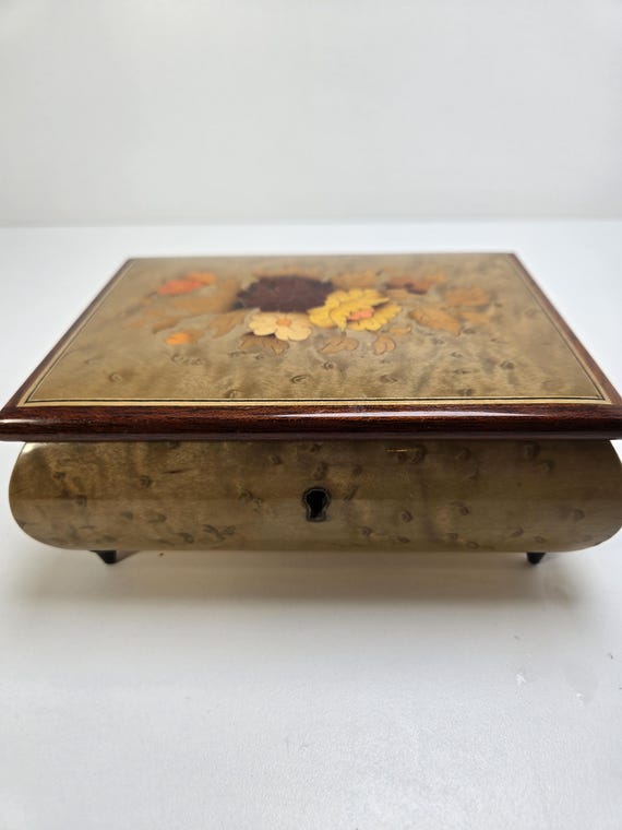 Reuge Music リュージュ ミュージック オルゴール 18ls 6312 Reuge Music リュージュ ミュージック オルゴール 18ls 6312 商品一覧