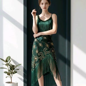 emerald green great gatsby dress ZAPAKA Women's Great Gatsby Dress Beaded Fringed Dark Green 1920s Flapper Dress, Dark Green / S