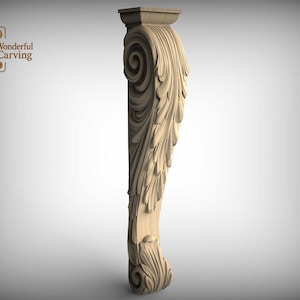 Puede incluir: Una pata de mueble de madera tallada con detalles ornamentales de hojas y volutas. La pata es de color marrón claro y presenta una parte superior cuadrada y un diseño curvo y cónico. El logotipo "Wonderful Carving" es visible.