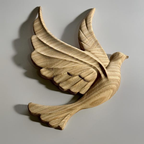Wooden Dove Wall Decor: Carved Right Facing Bird