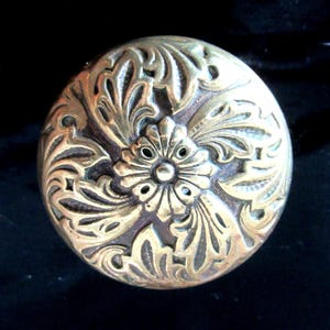 PANAMA, a rare Romanesque cast brass/bronze door knob first made as a special design by Barrows in 1920. Later called Tunis in 1939.
