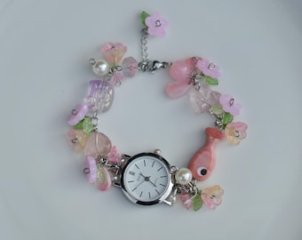 Pulsera de reloj con diseño de pez y flores rosas de Summer Garden: joyería con cuentas de Fairycore Y2K