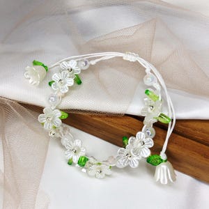 Summer Garden Flowers Fairy Bracelet, Fairycore, Forestcore, Cord Beaded Bracelet, Gift for Her, Bridesmaid White Bracelet, Evening Bracelet
