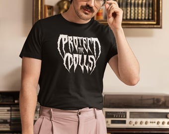 Camiseta Protect The Dolls: Direitos LGBT, Estampa Black Metal