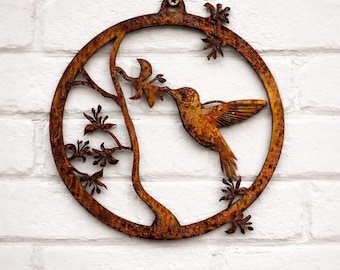 Rustic Metal Hummingbird Wall Art: Garden Ornament