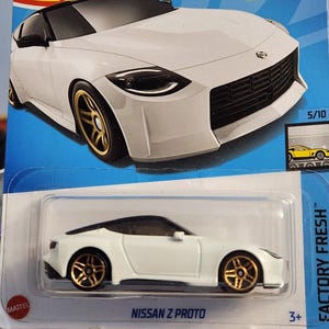Hot Wheels Nissan Z Porto: White Collector's Edition