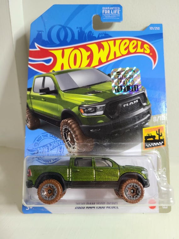 Hot Wheels Dodge Ram 1500 Rebel Hw Baja Blazers - Forrest Green - Collector's Edition