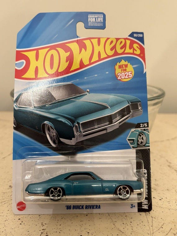 Hot Wheels 1966 Buick Riviera HW Modified - Metallic Blue - Collector's Edition