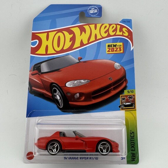 Hot Wheels 1992 Dodge Viper RT/10 HW Exotics Red Collector's Edition