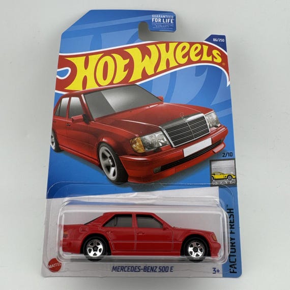 Hot Wheels Mercedes-Benz 500 E Hw Factory Fresh Red Collector's Edition