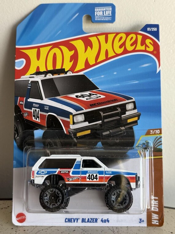 Hot Wheels Chevy Blazer Off Road 4x4 HW Dirt - White - Collector's Edition