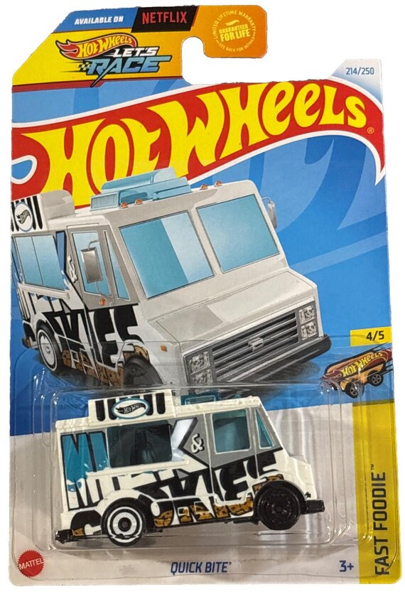 Hot Wheels Quick Bite Milk & Cookies Hw Fast Foodie White - Collector's Edition