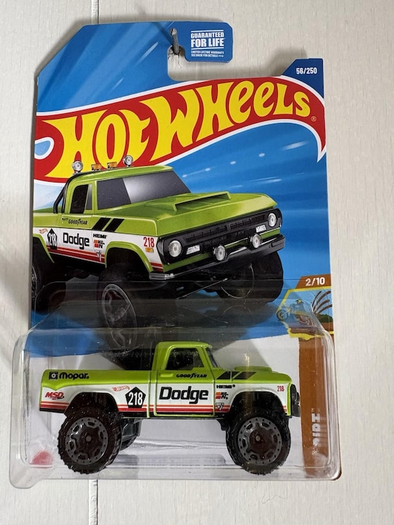 Hot Wheels 1970 Dodge Power Wagon 4x4 Truck Hw Dirt - Lime Green - Collector's Edition