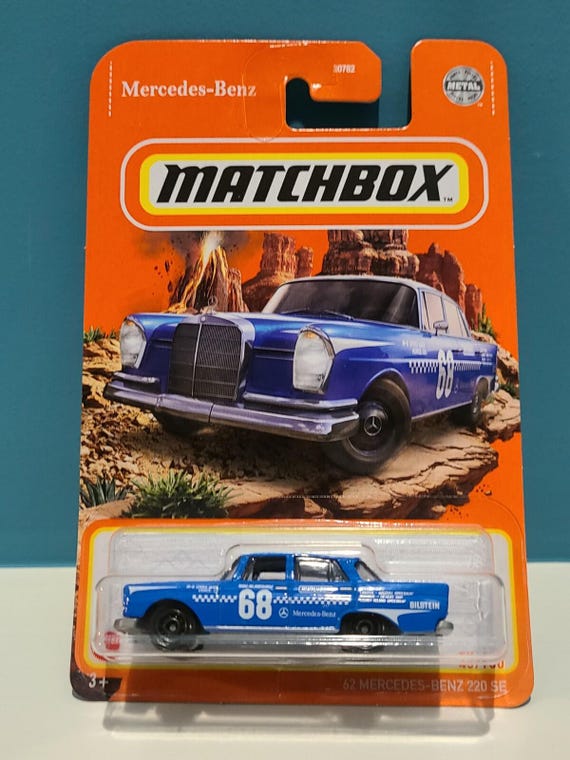 Matchbox 1962 Mercedes-Benz 220 SE - Blue Collector's Edition