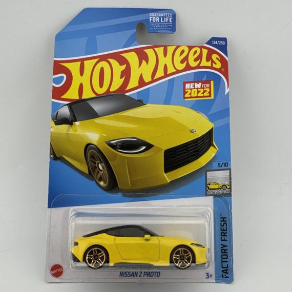 Hot Wheels Nissan Z Proto Hw Factory Fresh Yellow Collector's Edition