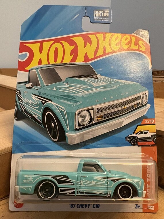 Hot Wheels 1967 Chevy C10 Hw Hot Trucks Sky Blue Collector's Edition