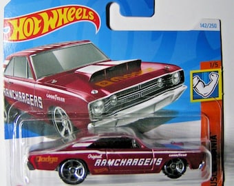 Hot Wheels '68 Dodge Dart - Musclemania Series 1/5 Diecast Car - View #7