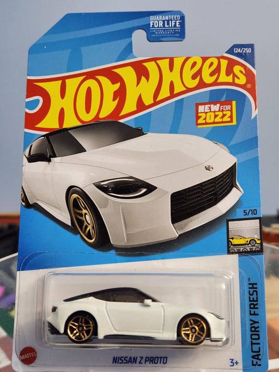 Hot Wheels Nissan Z Proto Hw Factory Fresh White Collector's Edition