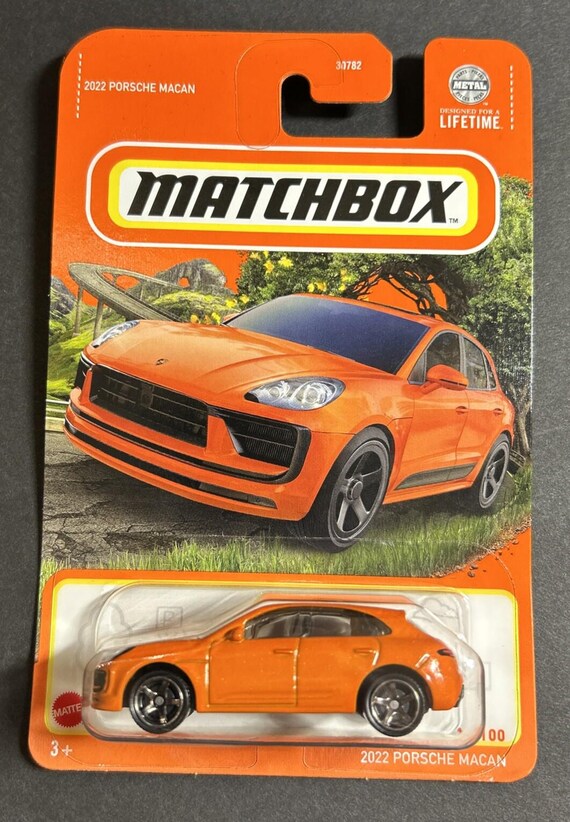 Matchbox Porsche Macan - Orange Collector's Edition