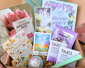 Spring Blind Date with a Book Box, Mystery Book Self Care Gift, Surprise Book Lover Gift, Cozy Reading Box for Readers, Bookish Gifts