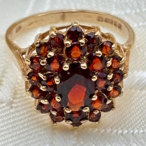 Vintage 9 karat guld granat klusterring, viktoriansk revival statement smycken