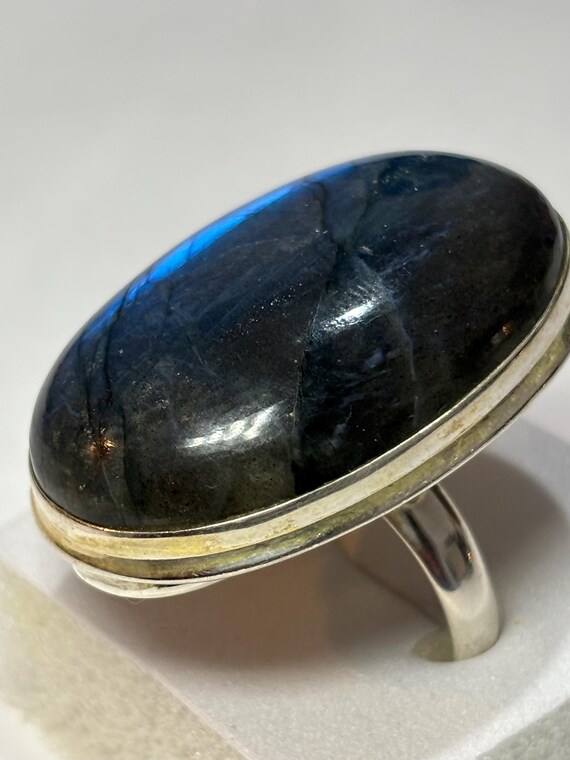 Blue Flash Labradorite Statement Ring • Vintage 9… - image 2