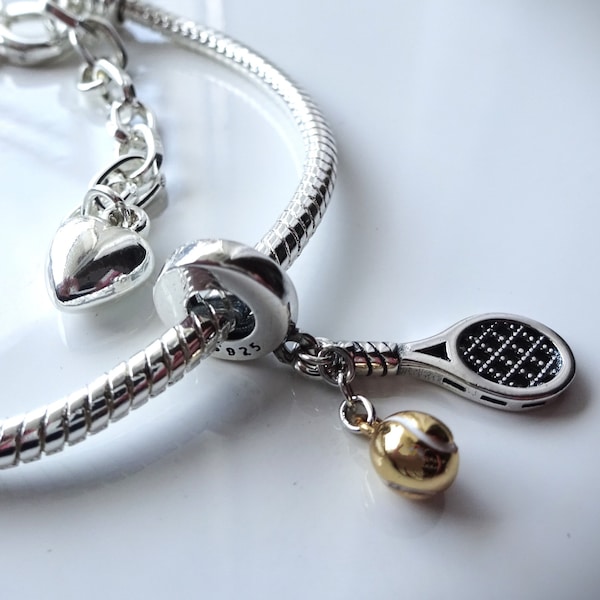 Bracelet with Tennis Motif Pendant / Pandora pieces compatible / Tennis Racket Pendant / Tennis Fan Gift Idea