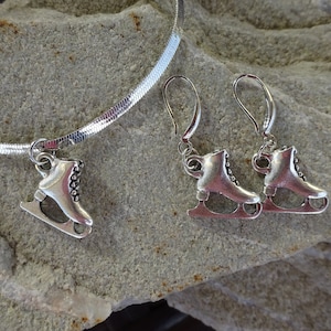 Necklace and Earrings with Ice Skating motive - Skating shoes for Ice Skating Fans /  Figure Skating Jewelry Set / Gift Idea