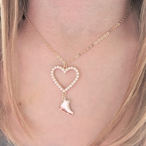 Necklace / Collar with Ice Skating motive / Skating shoe for Ice Skate Fans / Figure Skating Necklace / Gift Idea