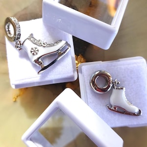 Figure Skating Jewelry – Ice Skate Pendant on Necklace or Bracelet | Gift Idea for Ice Skating Fans & Winter Sports Lovers| Ice skater charm