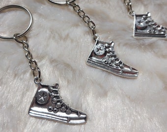 Sneaker Keychain | Mini Shoe Keyring | Converse Style Charm | Streetwear Gift | Sneakerhead Accessory | Backpack Charm| Sports Shoe Keychain