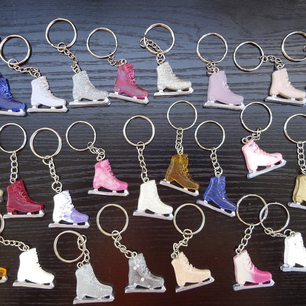 Epoxidharz Eislaufschuh Schlüsselanhänger / Sporttaschenanhänger für einen Eislaufliebhaber/ Geschenkideen  / Keychain / Key Ring