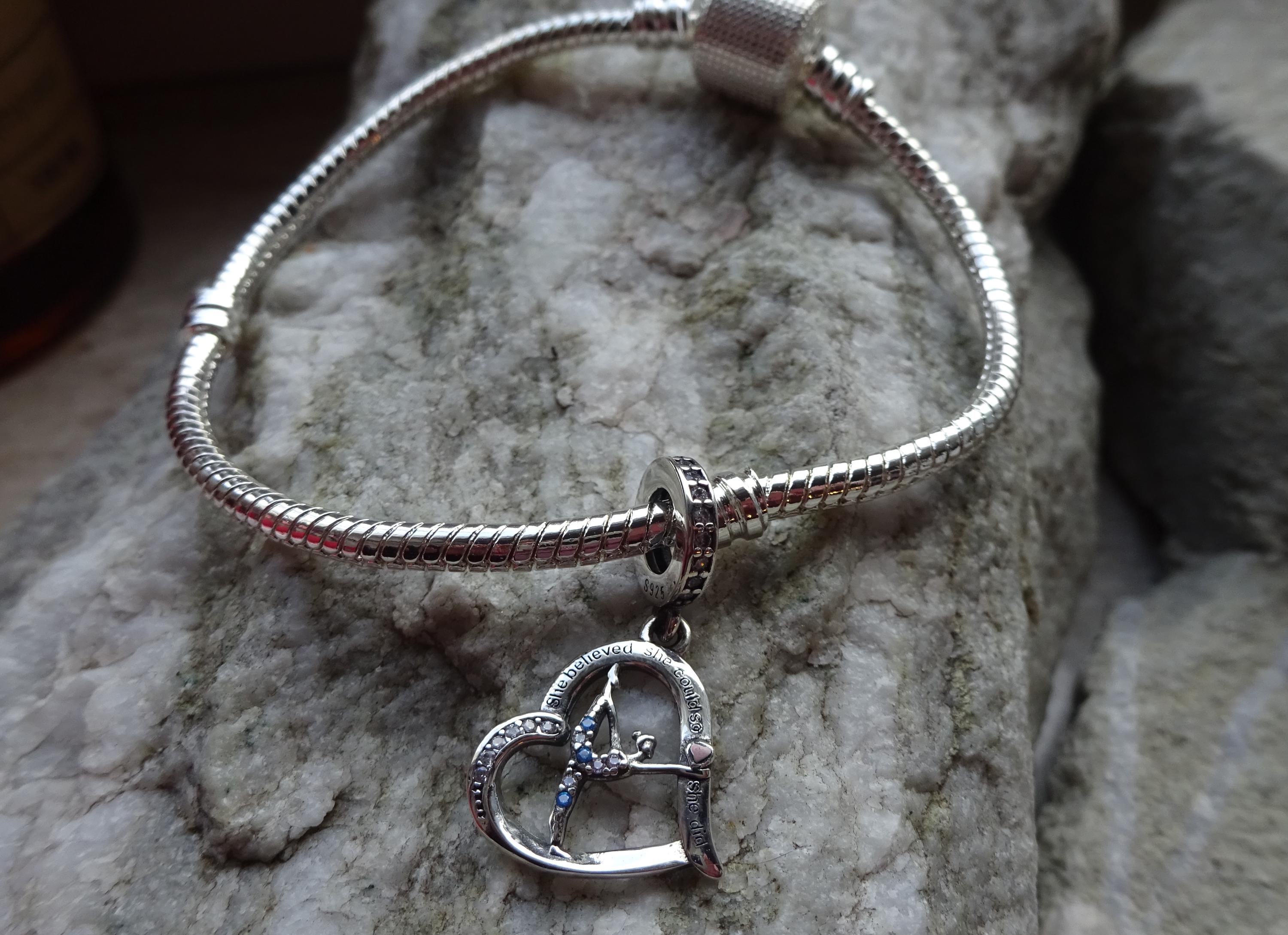 Bracelet De Gymnastique Avec Breloque Cœur - Bijou Sportif Pour Femmes, Filles, Entraîneurs