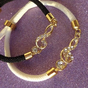 Violinschlüssel Armband verstellbar – Geflochtenes Musiknoten-Armband für Musiker, Musikliebhaber & Lehrer – Geschenk für Sie / Musikschmuck