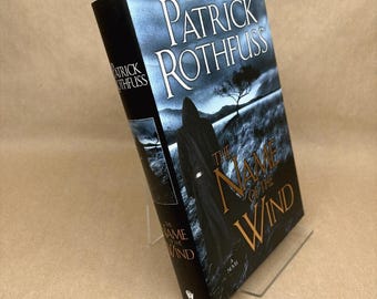 Imię wiatru Patricka Rothfussa (z autografem, twarda oprawa w obwolucie)